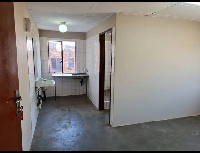 510M² WAREHOUSE TO LET IN WADEVILLE